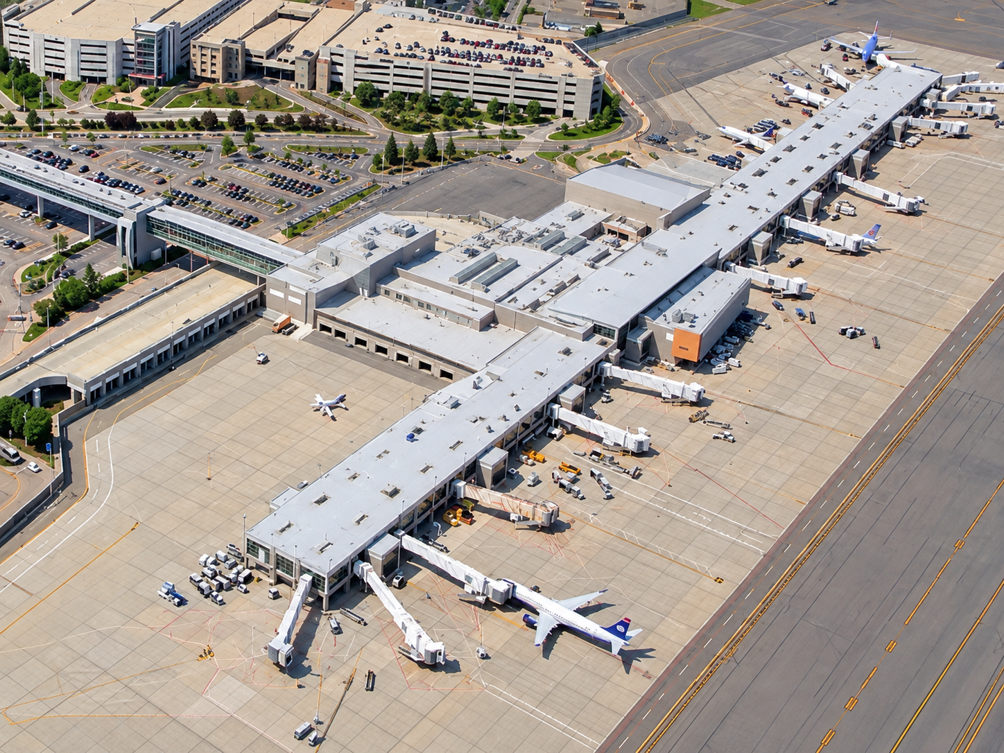 Rhode Island Airport Corporation Warwick Intermodal Project